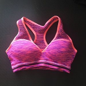 PINK Victoria’s Secret Push Up Sports Bra Size S
